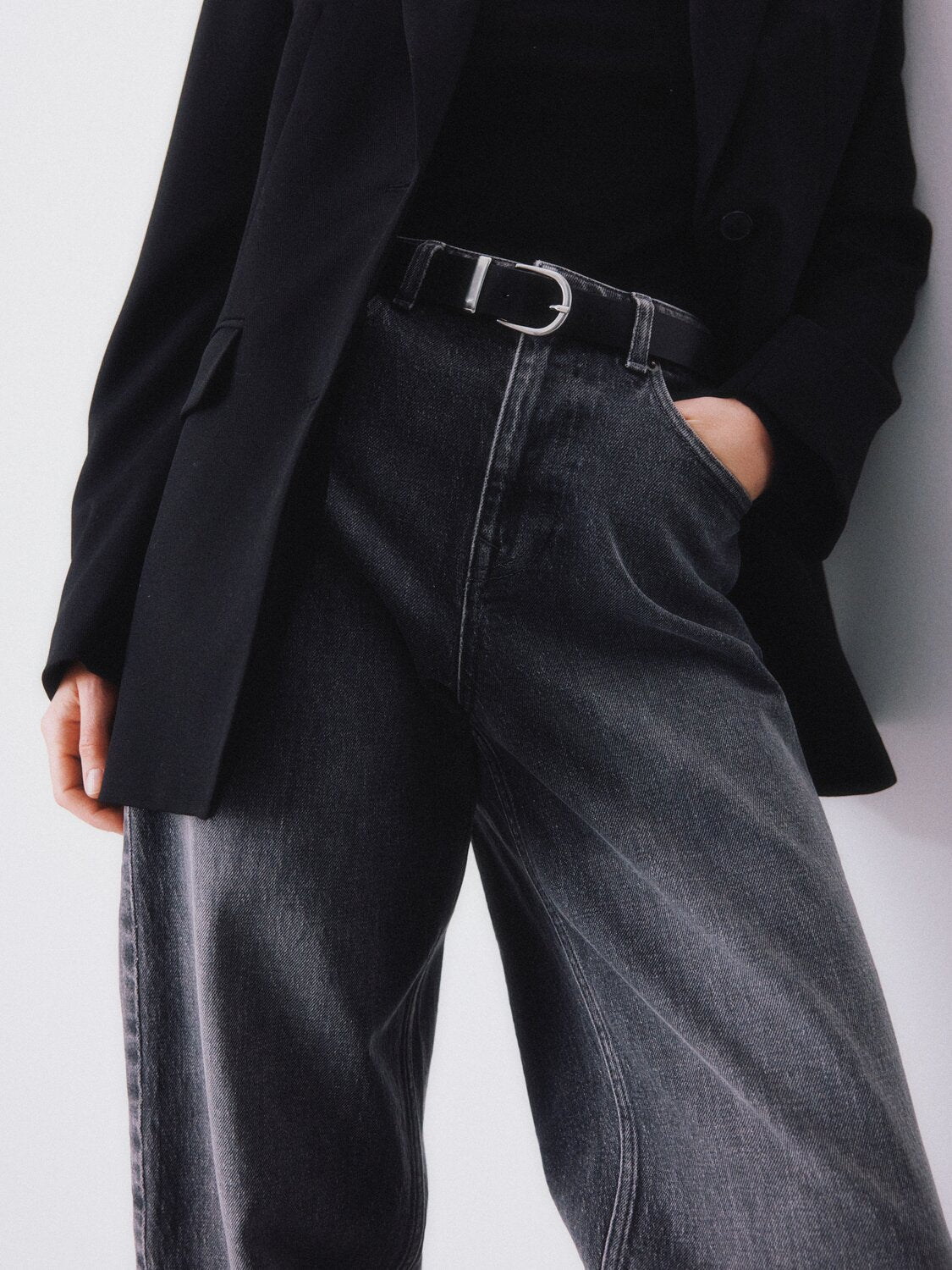 Bea Kori vide jeans med høyt liv – Grå / Medium Grey Denim